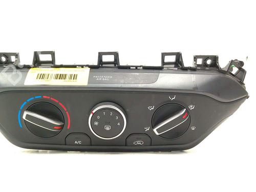 Used Climate control Climate control 38876132 38876132