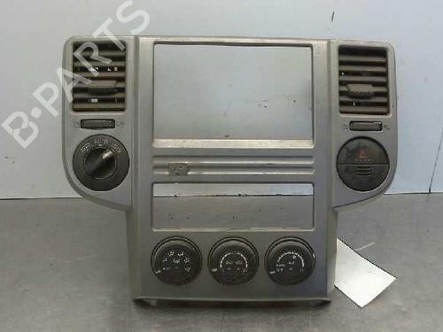 Used Climate control NISSAN X-TRAIL I (T30) 2.2 dCi (136 hp) 3193444
