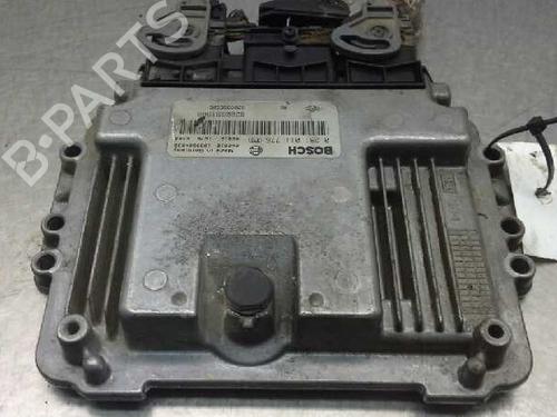 Used Engine control unit (ECU) RENAULT SCÉNIC II (JM0/1_) 1.9 dCi (JM0G, JM12, JM1G, JM2C) (120 hp) 1507288