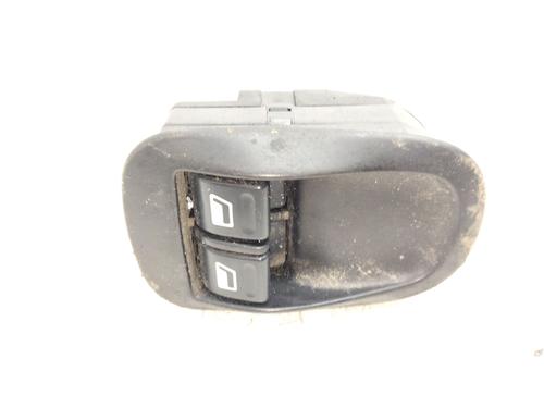 Comutador vidro frente esquerdo PEUGEOT 306 Hatchback (7A, 7C, N3, N5) [1993-2003]  17790161