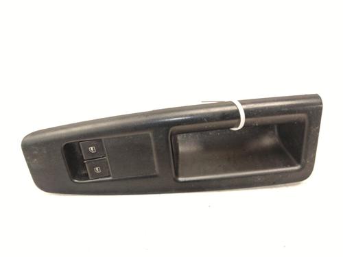 Used Left front window switch Left front window switch VW POLO IV (9N_, 9A_) 1.4 16V (75 hp) 32779210 32779210