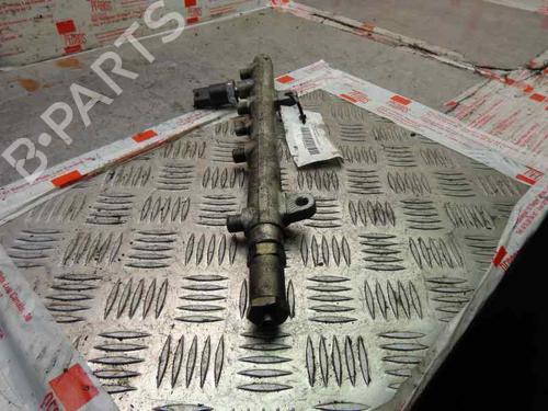 Used Injection rail VOLVO V40 Estate (645) [1995-2004]  1656461