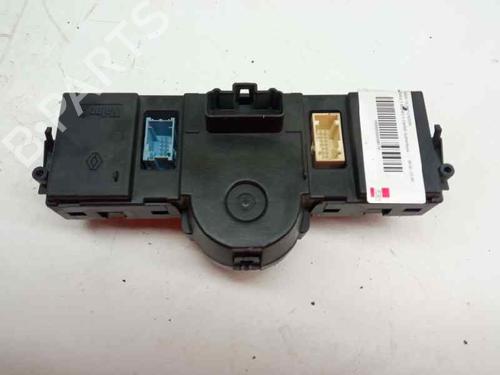 Used Climate control RENAULT SCÉNIC II (JM0/1_) [2003-2010]  9304236