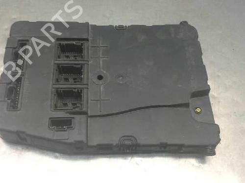 Used Fuse box Fuse box 11638343 11638343
