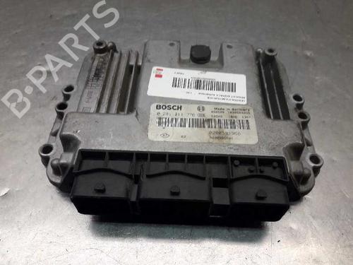 Used Engine control unit (ECU) RENAULT SCÉNIC II (JM0/1_) [2003-2010]  5089366