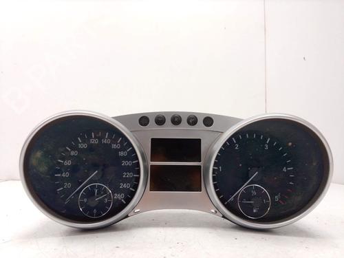 Used Instrument cluster Instrument cluster MERCEDES-BENZ M-CLASS (W164) ML 320 CDI 4-matic (164.122) (224 hp) 40526495 40526495
