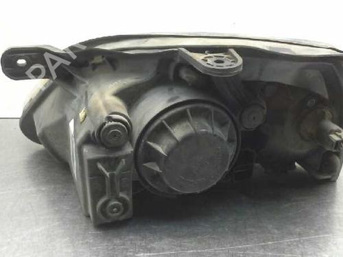 Right headlight KIA RIO I Hatchback (DC) 1.5 16V | BP1989821C29 