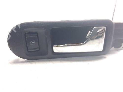 Used Front right interior door handle VW GOLF IV (1J1) [1997-2008]  3883414