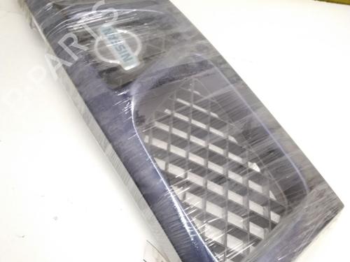 Grille NISSAN TERRANO II (R20) 2.7 TDi 4WD | BP1324450C40 