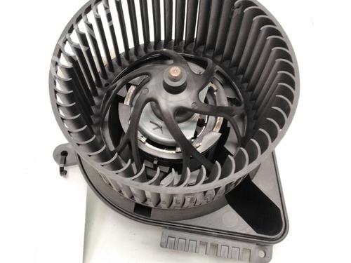 Heater blower motor MERCEDES-BENZ SPRINTER 2-t Van (B901, B902) 208 CDI (901.661, 901.662, 902.661, 902.662) | BP25226790M62 