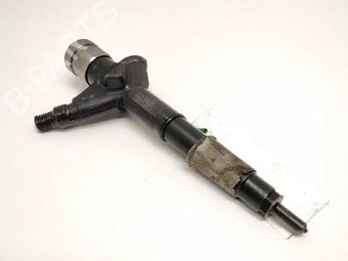 Used Injector NISSAN ALMERA TINO (V10) 2.2 dCi (115 hp) 12124483