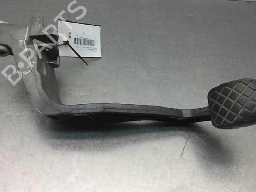 clutch-pedal-audi-a6-c5-4b2-25-tdi-8d1721316g-1997-1998-1999-2000-2001-2002-2003-2004-2005-8775658 main image