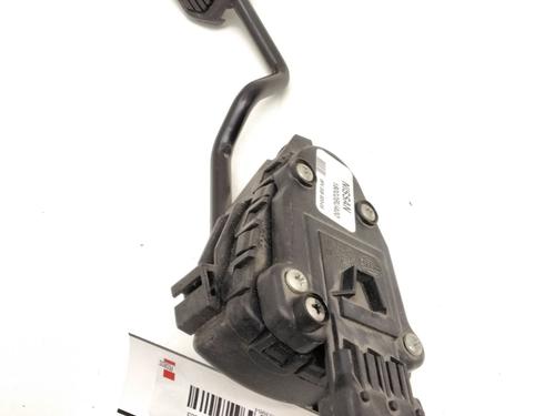 Used Pedal NISSAN ALMERA TINO (V10) 2.2 dCi (136 hp) 16908647