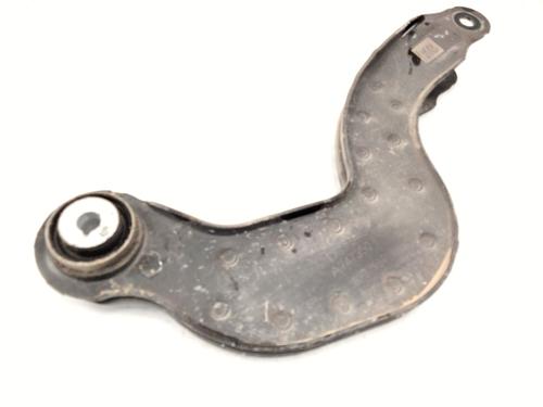 Venstre bagtil bærearm MERCEDES-BENZ GLA (H247) GLA 200 (247.787) (163 hp) 30081424