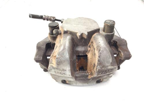 Used Right front brake caliper Right front brake caliper 30441389 30441389