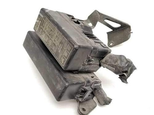 Used Fuse box Fuse box 1023601 1023601