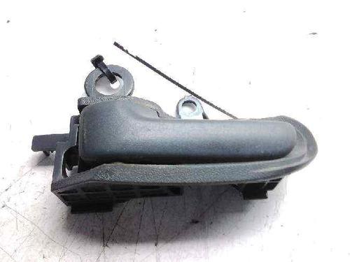 Used Front left interior door handle Front left interior door handle TOYOTA YARIS (_P1_) 1.3 (NCP10, SCP12_) (86 hp) 10285959 10285959