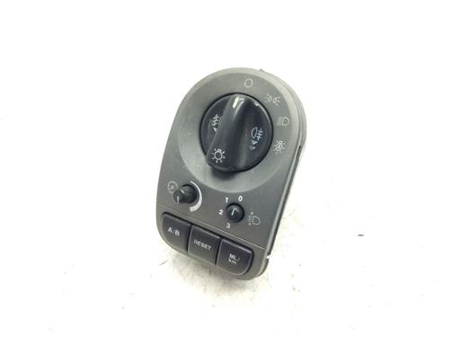 Headlight switch JAGUAR X-TYPE I (X400) 2.0 D (130 hp) 17059265