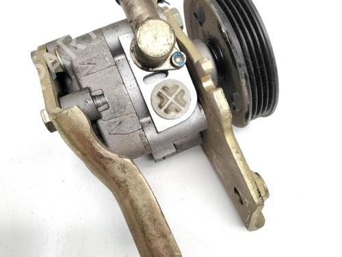 Used Steering pump NISSAN ALMERA TINO (V10) 2.0 (136 hp) 25225476