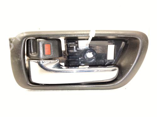 Used Front left interior door handle TOYOTA COROLLA Verso (ZER_, ZZE12_, R1_) 1.8 (ZNR11_, ZNR11R) (129 hp) 31955958