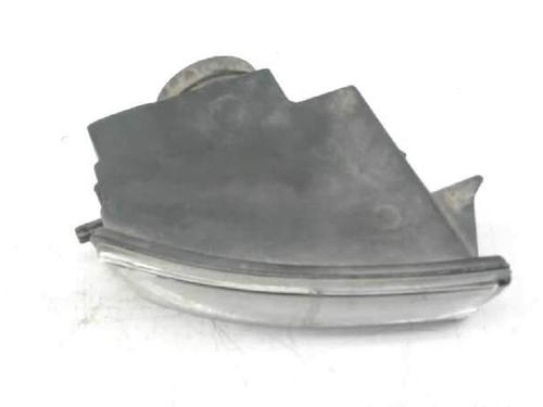 Used Right front fog light Right front fog light 9074742 9074742