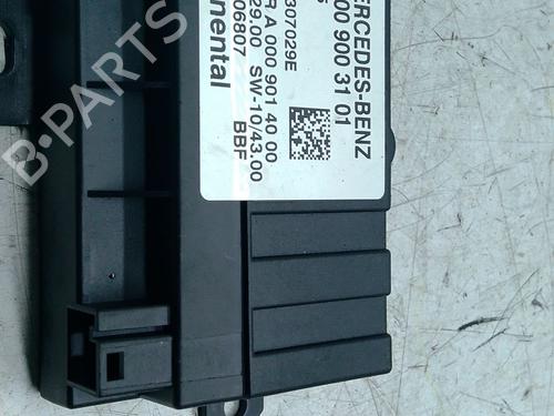 Used Electronic module MERCEDES-BENZ SPRINTER 3-t Van (B906) 214 CDI (906.611, 906.613) (143 hp) 30710898