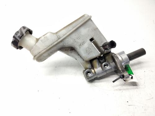 Used Brake master cylinder KIA SPORTAGE III (SL) 1.7 CRDi (116 hp) 17957511