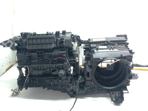 Used Heater matrix box Heater matrix box TOYOTA C-HR (_X1_) 1.8 Hybrid (ZYX10_, ZYX11_) (98 hp) 34123836 34123836