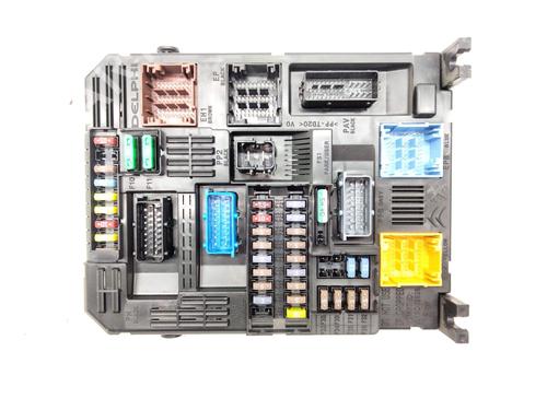 Used Fuse box Fuse box 20979389 20979389