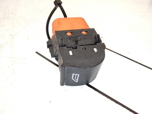 Used Right front window switch FORD FOCUS III 1.0 EcoBoost (125 hp) 24443022