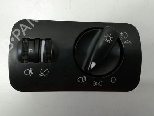 Used Headlight switch SEAT CORDOBA (6K2) [1999-2002]  10298204