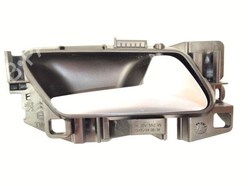 Used Front right interior door handle PEUGEOT 3008 II SUV (MC_, MR_, MJ_, M4_) 1.5 BlueHDi 130 (131 hp) 28569673