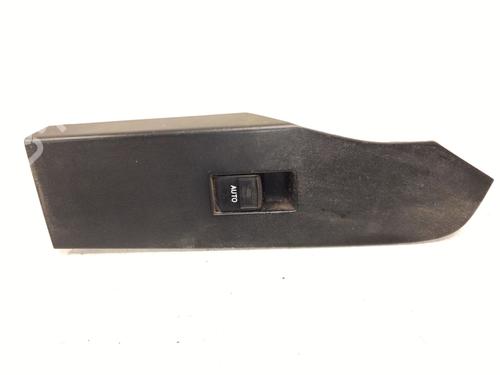 Højre fortil elrude kontakt TOYOTA AURIS (_E18_) [2012-2019]  31572133