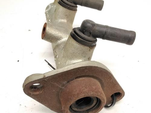 Used Brake master cylinder Brake master cylinder NISSAN VANETTE Van (_C22) [1986-2013] 15894642 15894642