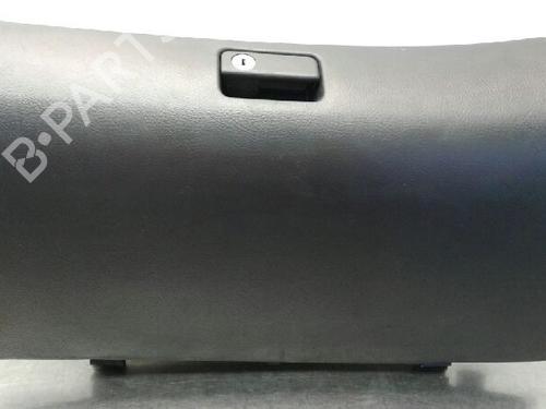 Used Glove box TOYOTA AVENSIS (_T25_) 2.2 D-4D (ADT251_, ADT251R) (150 hp) 6975428