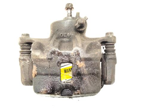 Høyre bremsekaliper foran MITSUBISHI GALLOPER (JK-01) 2.5 TD intercooler (99 hp) 30733796