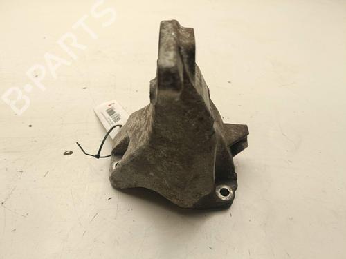 Used Engine mount Engine mount 18962289 18962289