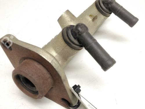 Used Brake master cylinder NISSAN VANETTE Van (_C22) [1986-2013]  15896643
