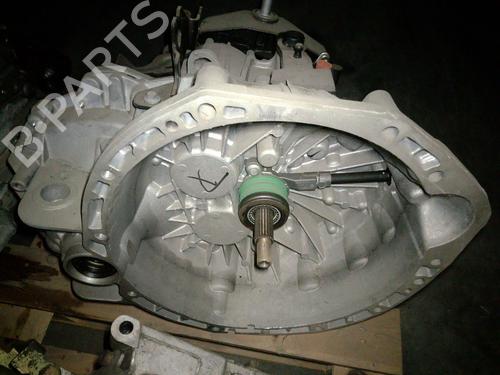 Boîte de vitesses RENAULT MASTER II Van (FD) [1997-2013]  33013364