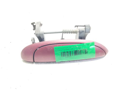 Maniglia esterna anteriore destra RENAULT SCÉNIC I MPV (JA0/1_, FA0_) 1.6 (JA00, JA16, JA15, JA19, JA1V, JA2B, JA2C, JA0B,... (107 hp) 13942820