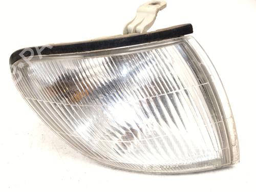 Used Right front indicator HYUNDAI H-1 Van (A1) 2.5 TD (80 hp) 31990639