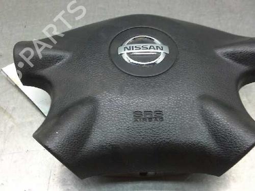 Used Driver airbag NISSAN X-TRAIL I (T30) 2.2 dCi (136 hp) 2136516