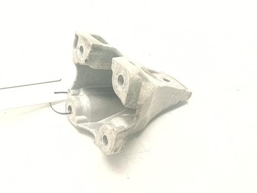 Engine mount JAGUAR F-PACE (X761) 3.0 SCV6 AWD | BP31329681M89 