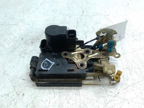 Serratura anteriore destra CHEVROLET AVEO / KALOS Hatchback (T200) 1.4 (83 hp) 31713851