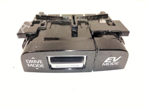 Used Switch Switch TOYOTA C-HR (_X1_) 1.8 Hybrid (ZYX10_, ZYX11_) (98 hp) 36358897 36358897