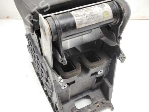 Armrest / Center console VW GOLF V (1K1) 2.0 TDI 16V | BP19704361I20 