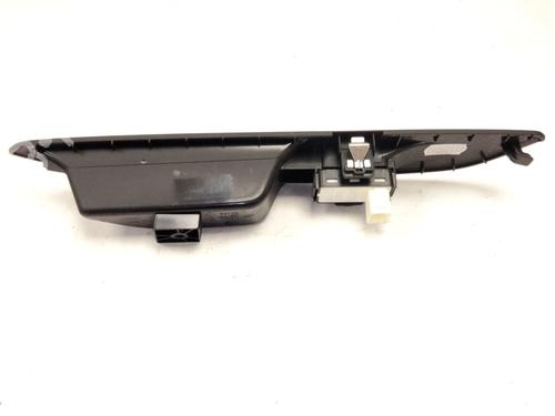Left rear window switch PEUGEOT 3008 II SUV (MC_, MR_, MJ_, M4_) 1.5 BlueHDi 130 | BP28578655I29