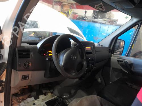 Fusée avant gauche MERCEDES-BENZ SPRINTER 3-t Van (B906) 214 CDI (906.611, 906.613) | BP30722637M25