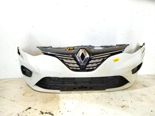Used Front bumper RENAULT CLIO V (B7_) 1.5 Blue dCi 100 (B7AD) (101 hp) 27175853