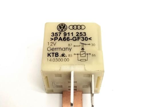 Elektronisk modul SEAT IBIZA III (6L1) 1.9 TDI (100 hp) 18235303